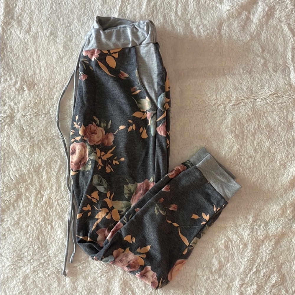 12PM by Mon Ami Floral Gray Joggers